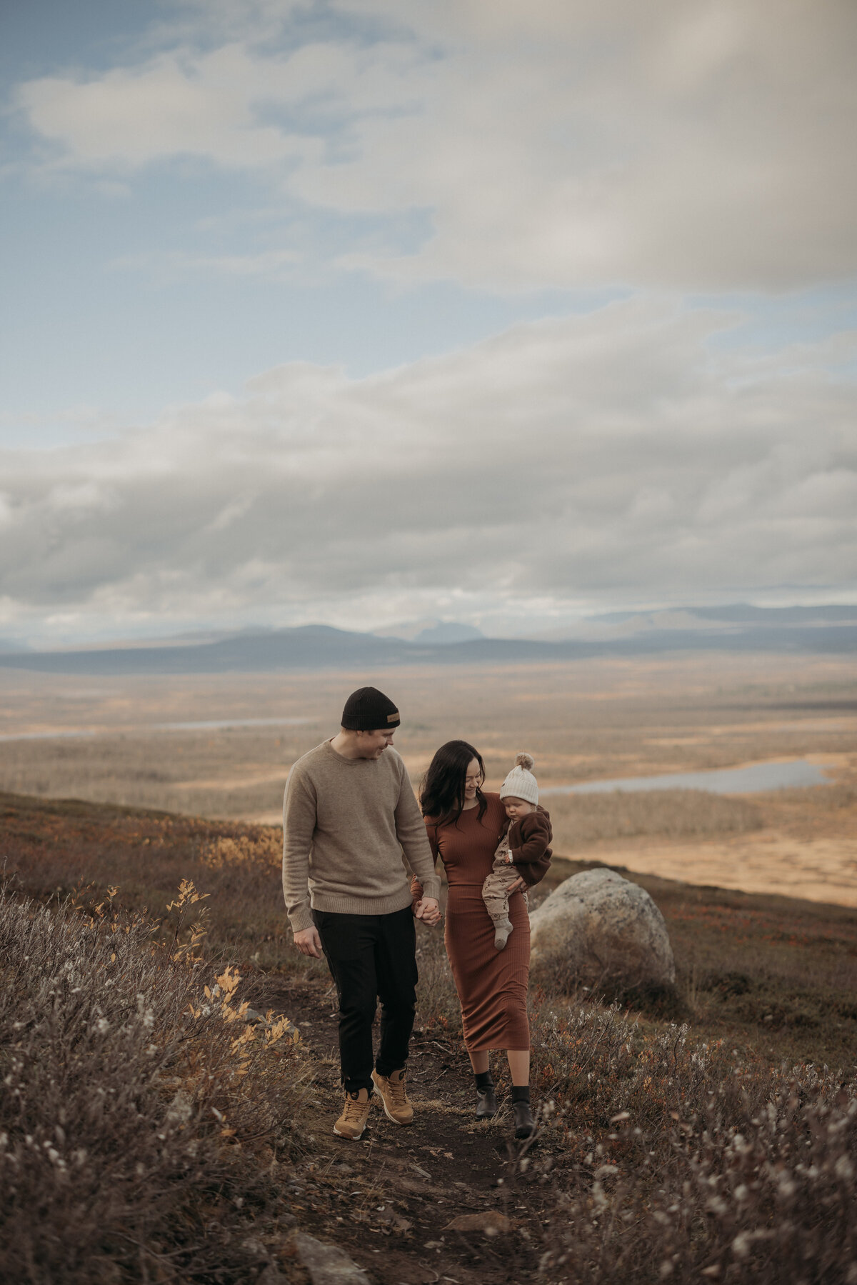 portrattfotograf-kiruna-familjefotograf-barnfotograf20220925_096