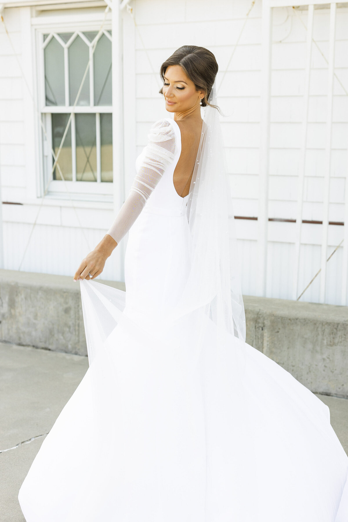 Beach Club Modern Chic Wedding with Touches of Pearl and Gold - Top East Coast Wedding Photography - Ashley Mac Photographs - New Jersey - New York - Connecticut - Rhode Island -26