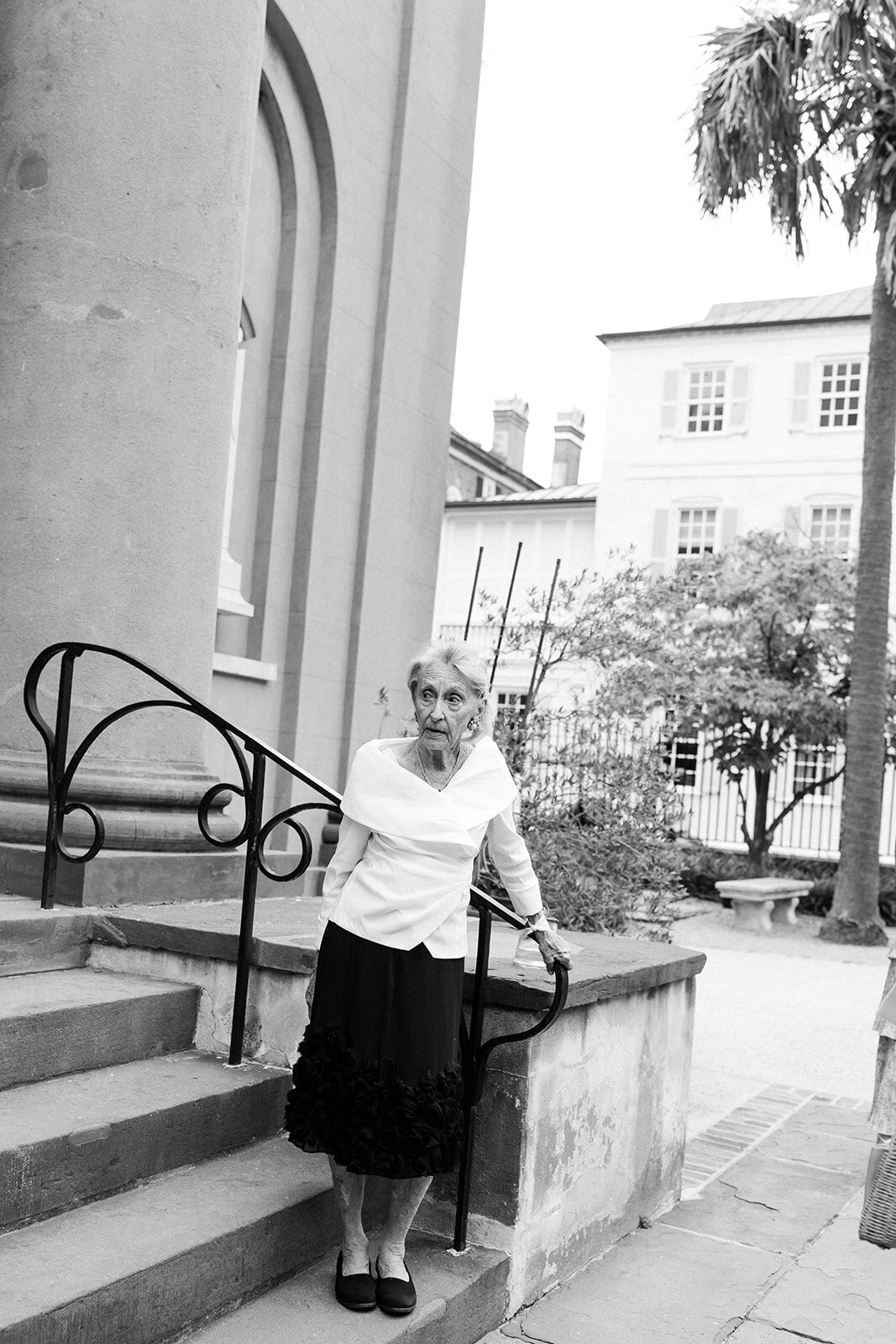 Classic Charleston Wedding with green & white at Hibernian Hall by Sarah Bradshaw 0184