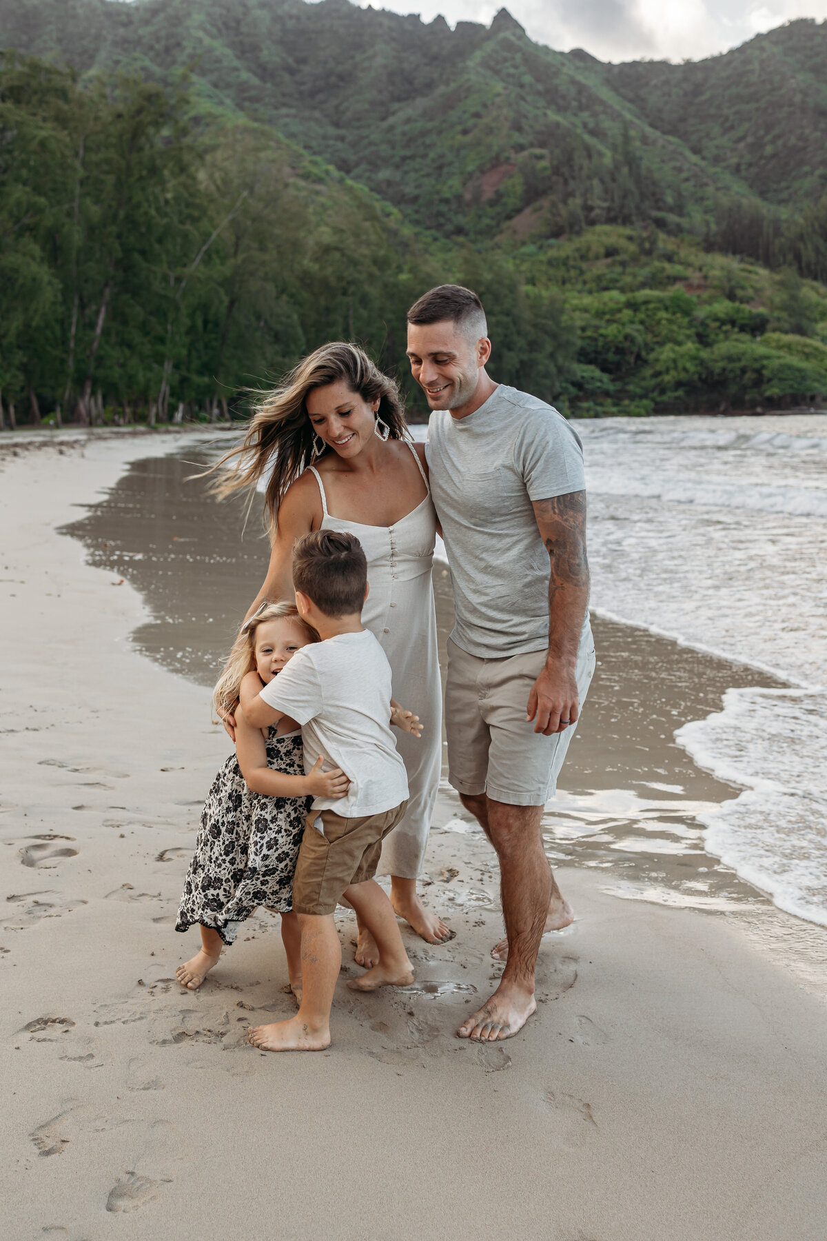 kahana-bay-beach-family-photos-54
