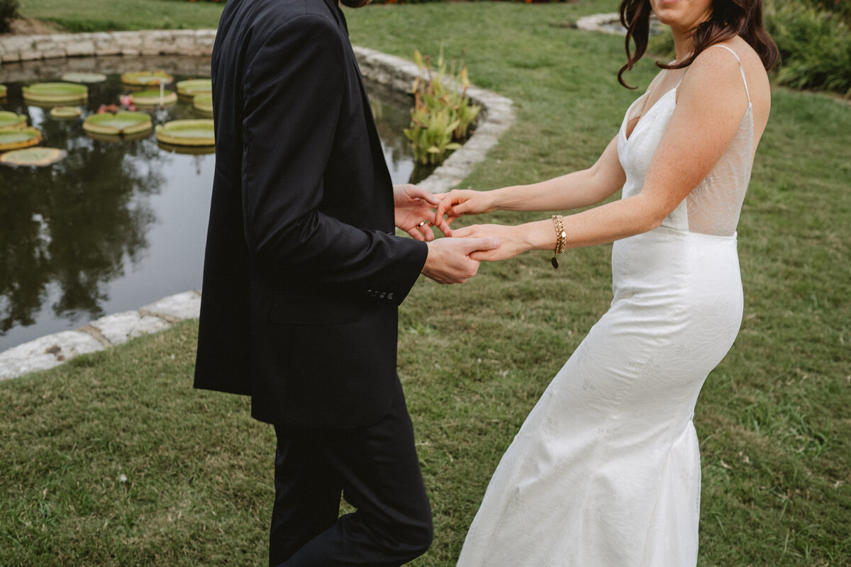 documentary photographer garden greenhouse wedding-178