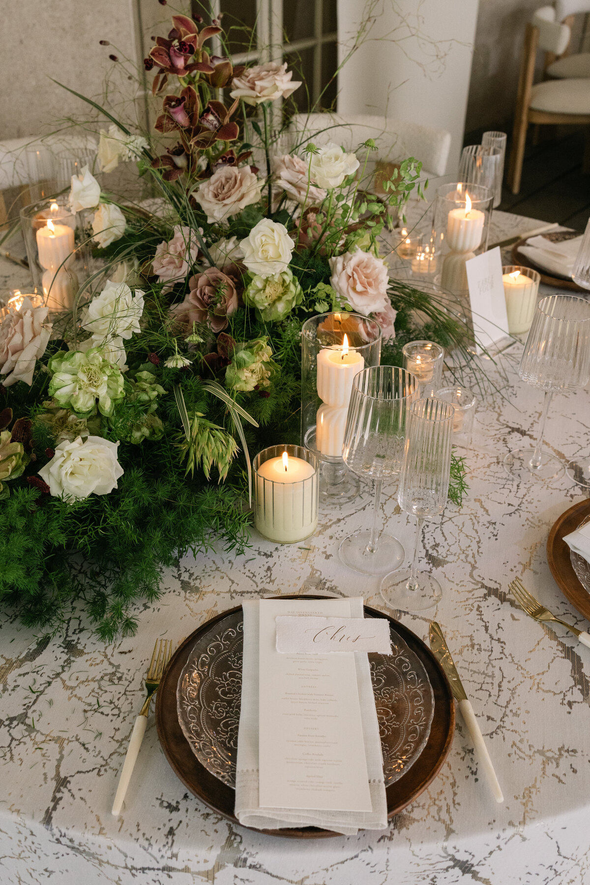 organic-neutral-wedding-tablescape--glen-manor-house-ri.
