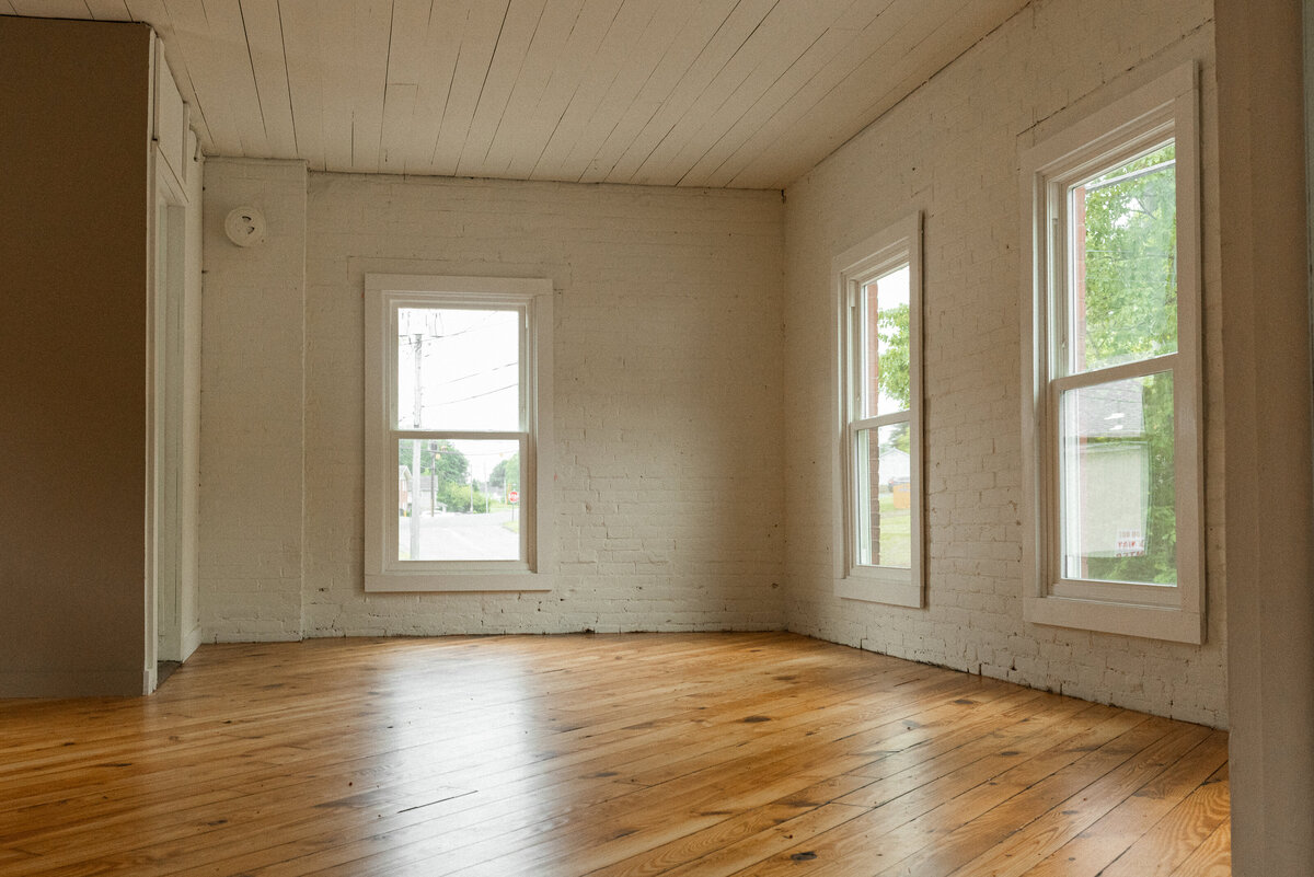 Studio-16