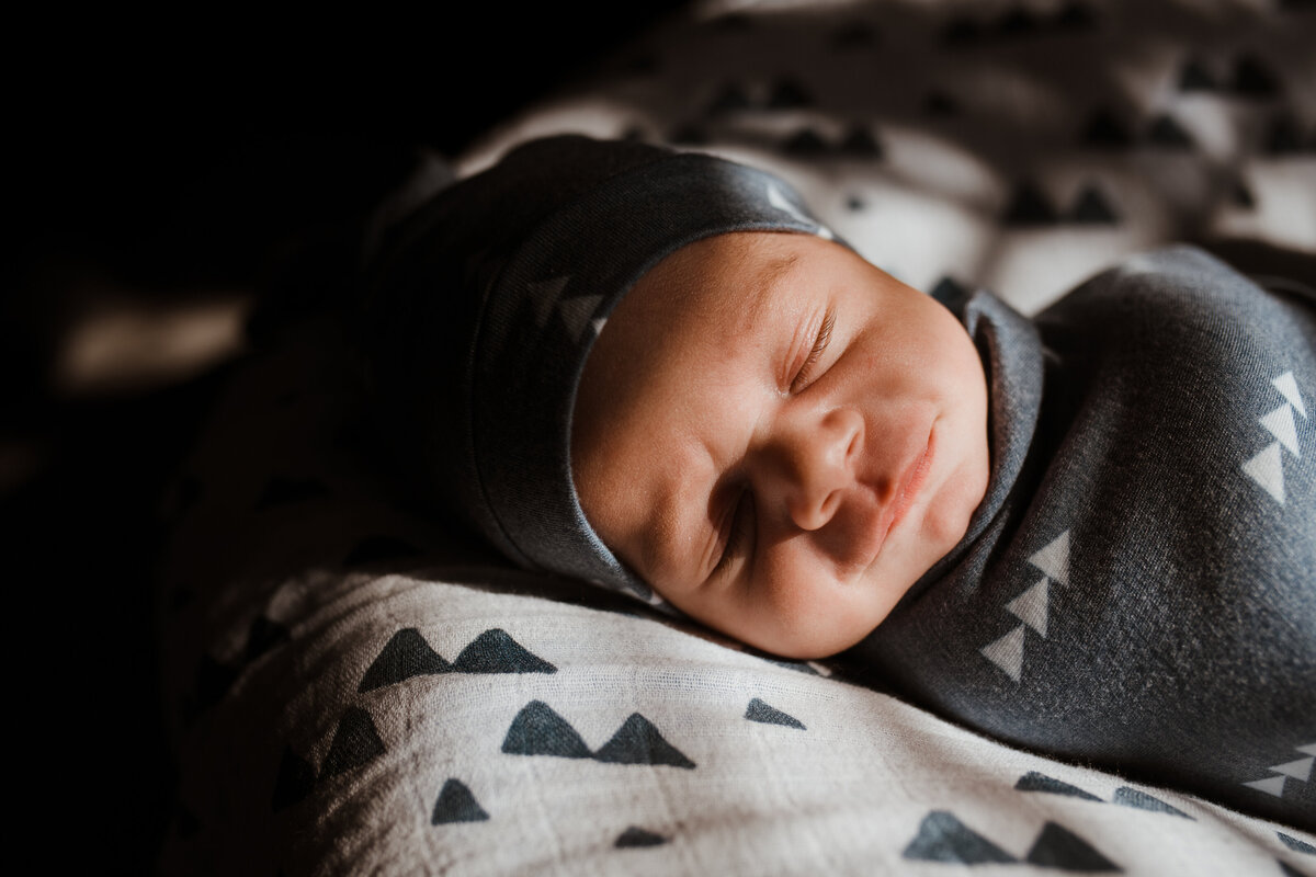 toronto-family-maternity-at-home-new-born-40