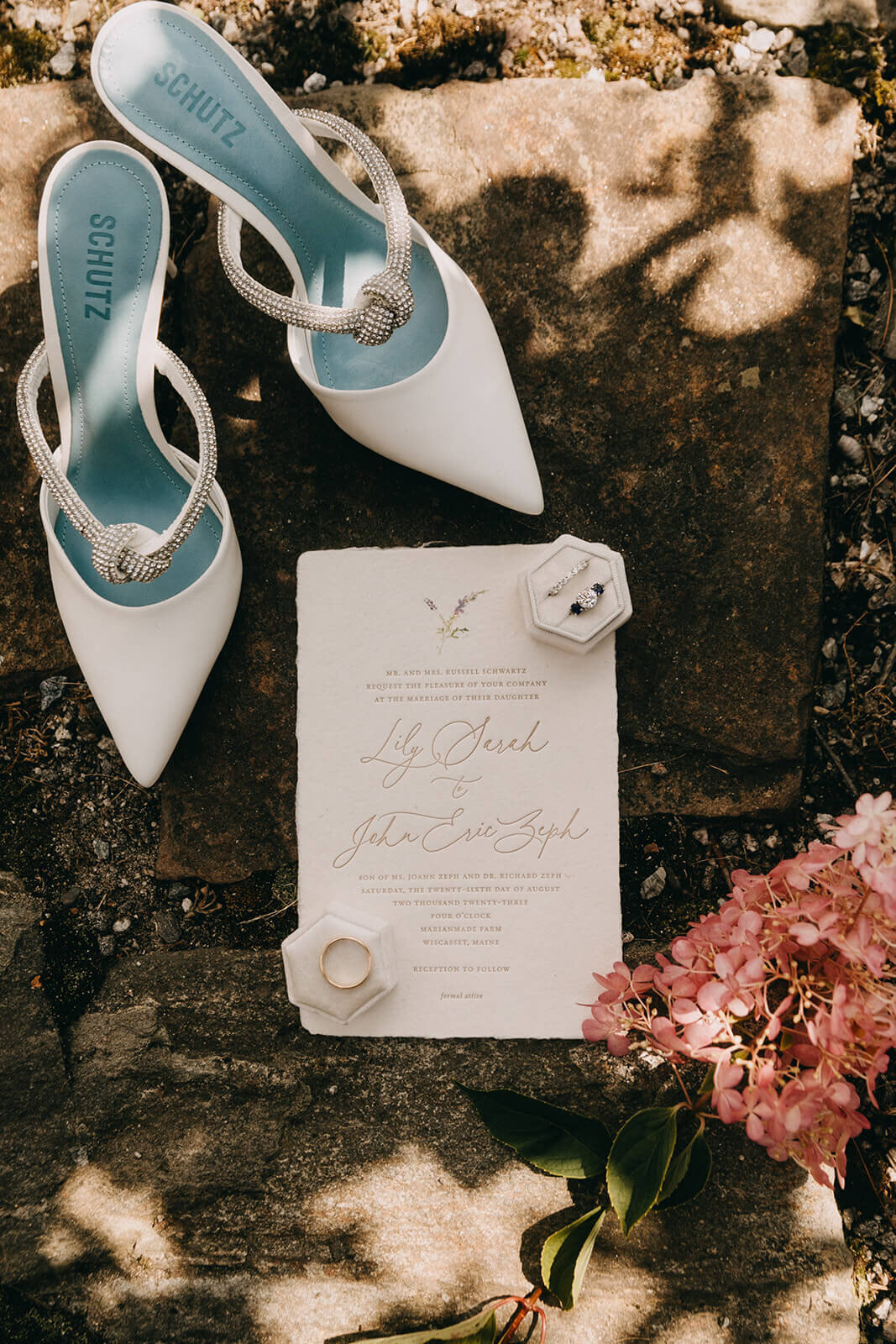 8.poeme-wedding-invitations-garden-pink-hydrangeas