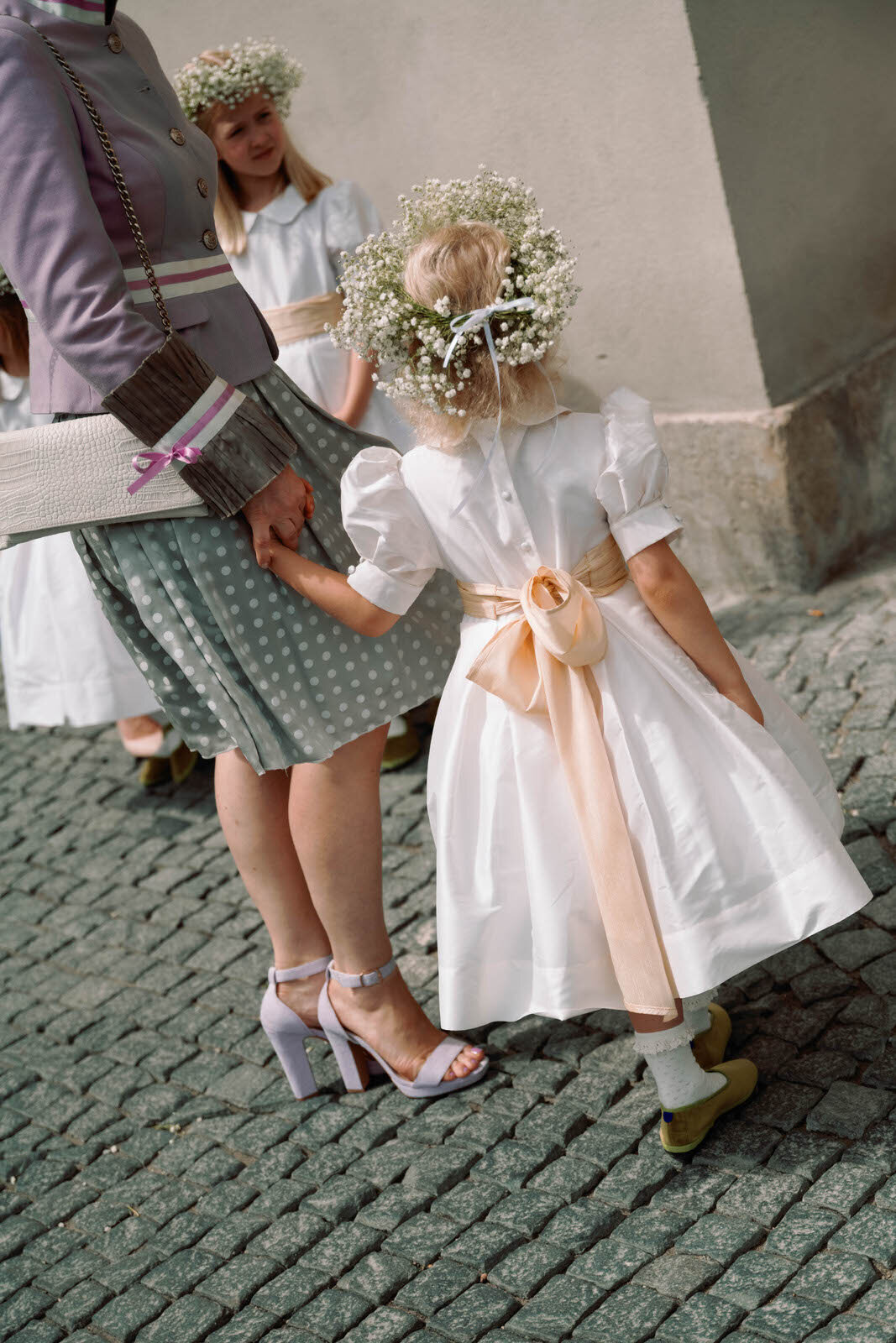 Flora_And_Grace_Munich_Editorial_Wedding_Photographer (73 von 424)