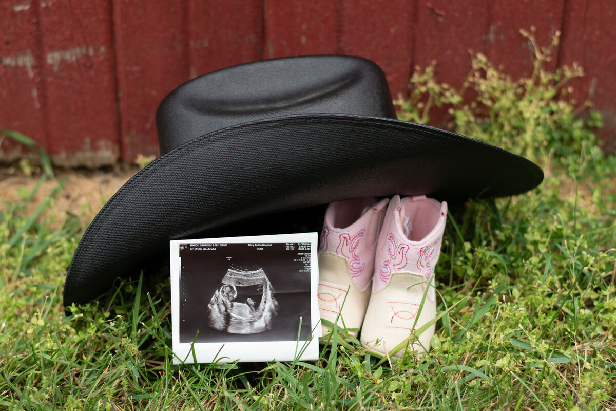 Gabby's Maternity Photos_June 2024_049