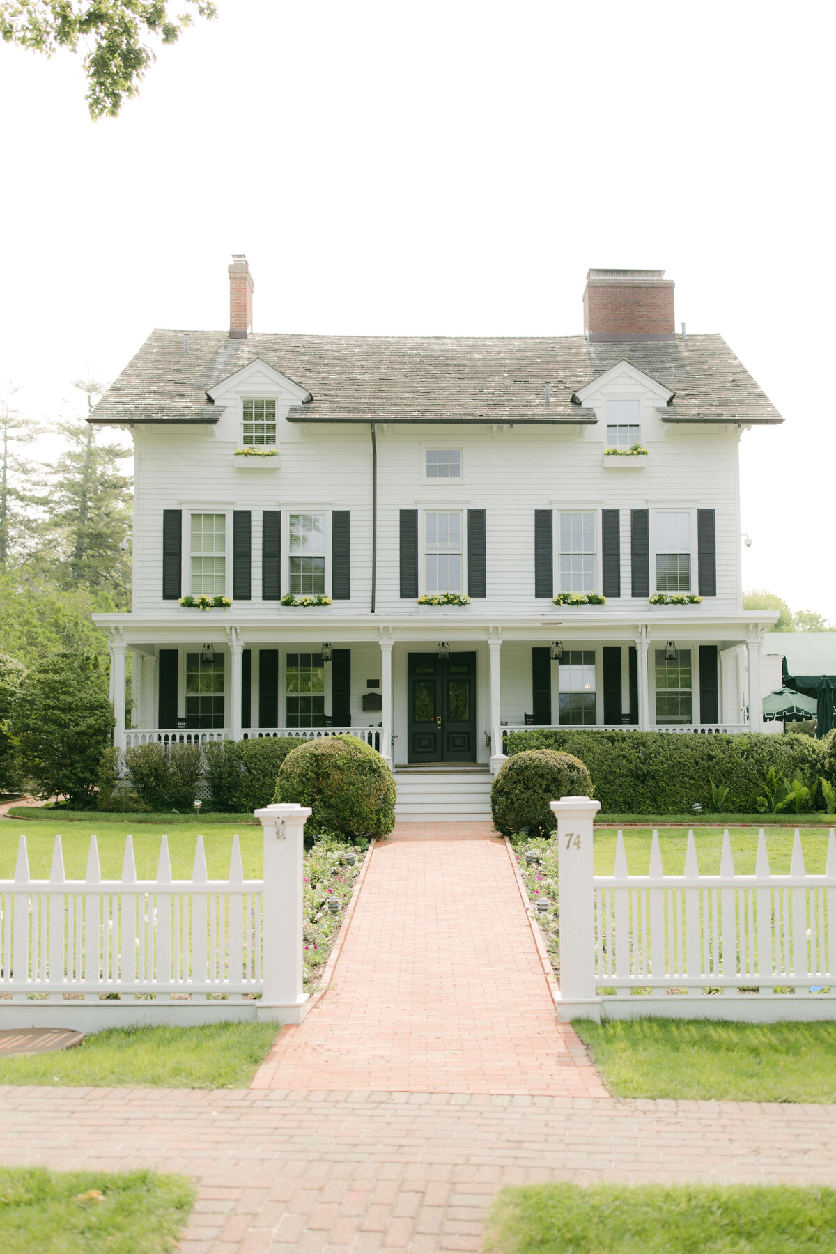 Olivia-Tommy-Wedding-East-Hampton-Houses-Chloe-Winstanley-Photography-015