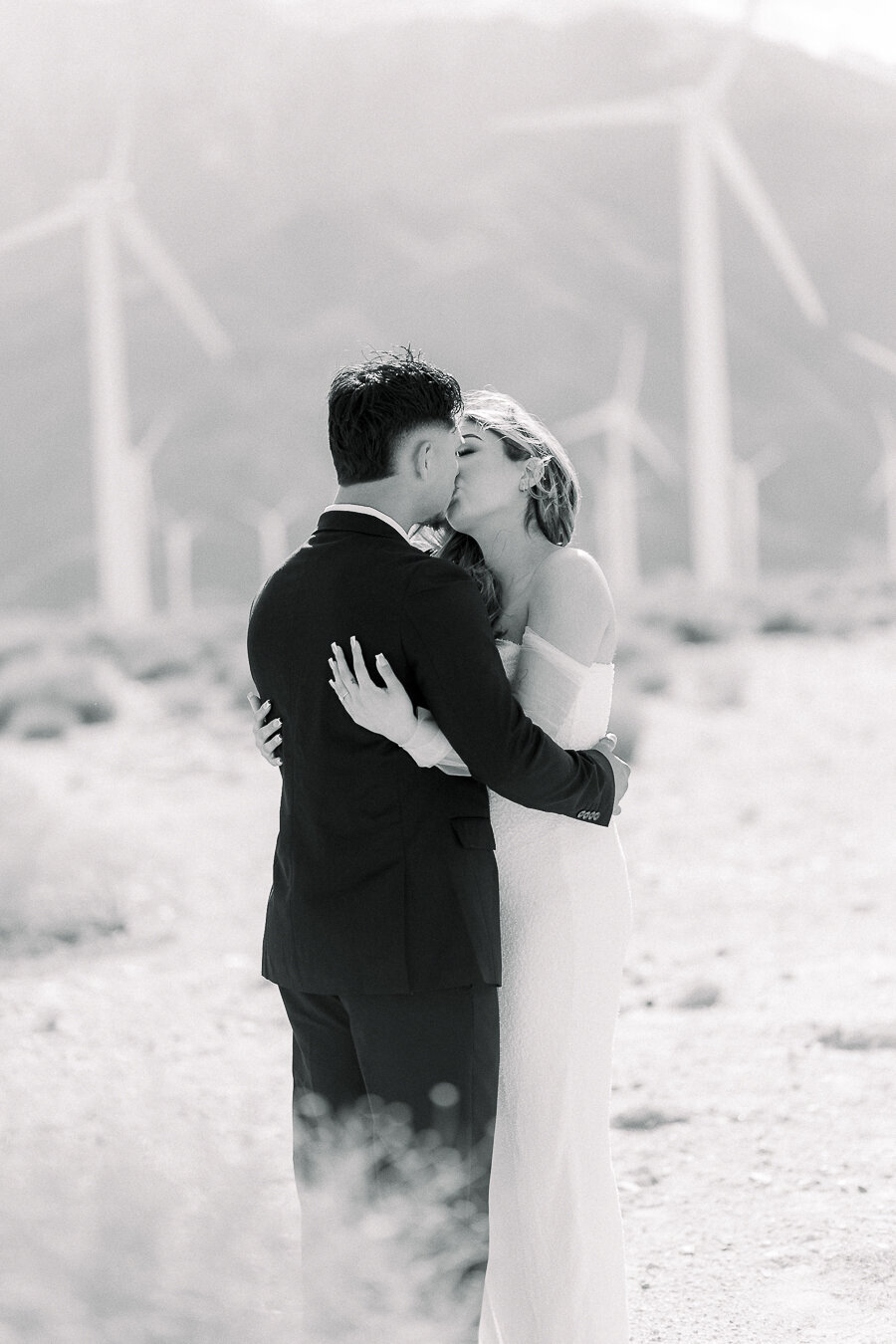 palm-springs-windmills-engagement-photo-session-brenda-nunez-photography-18