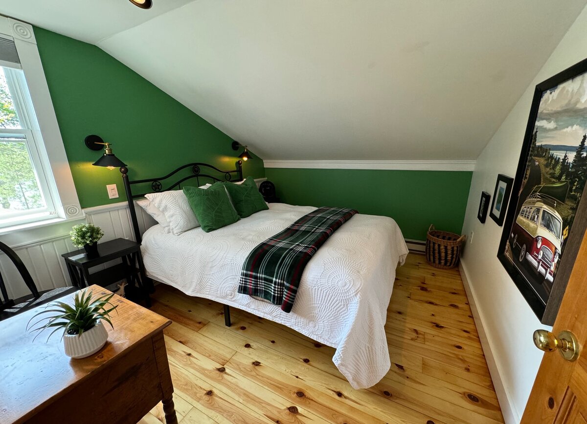 green bed window