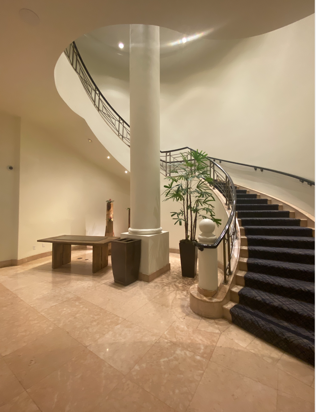 grand-hyatt-tampa-elopement-venue-chantilly-chic-celebrations-2
