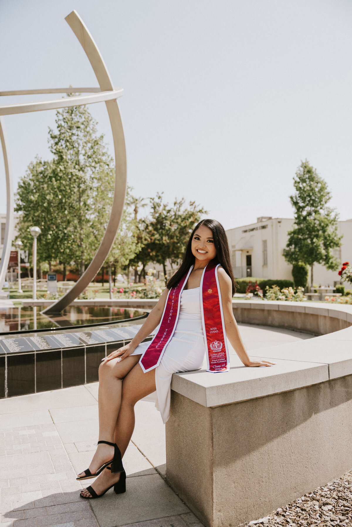 loma-linda-university-grad-inspo-campus