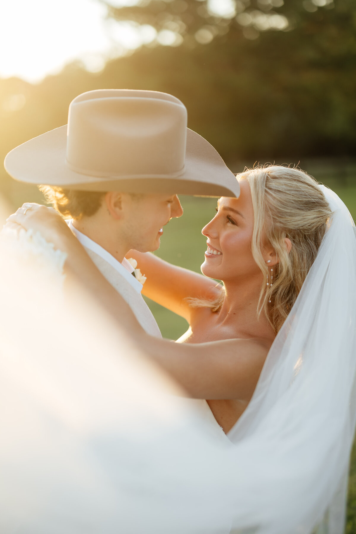 MIAHAVELKAPHOTO-THIBODAUXWEDDING-596