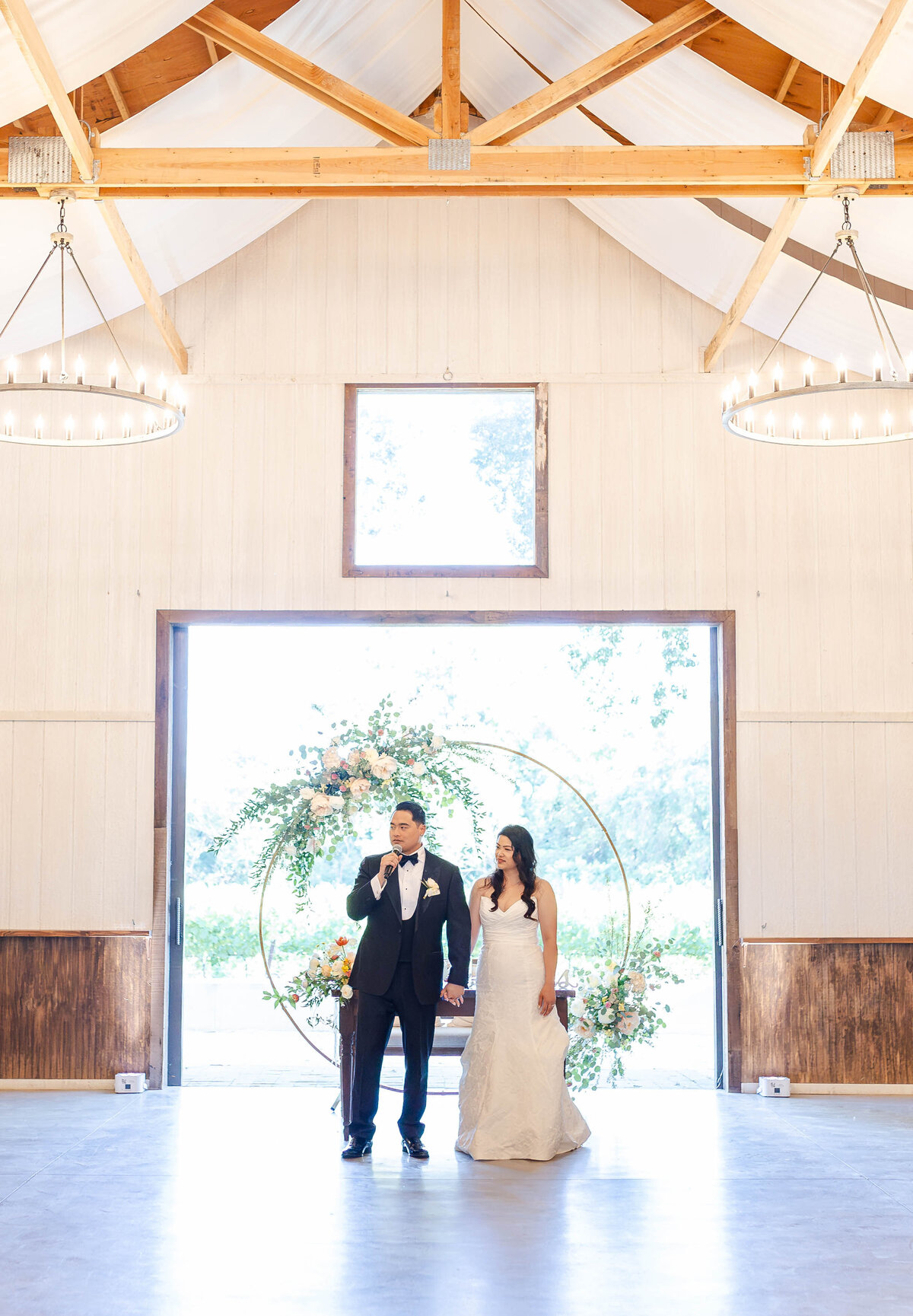 Sacramento wedding planner_        