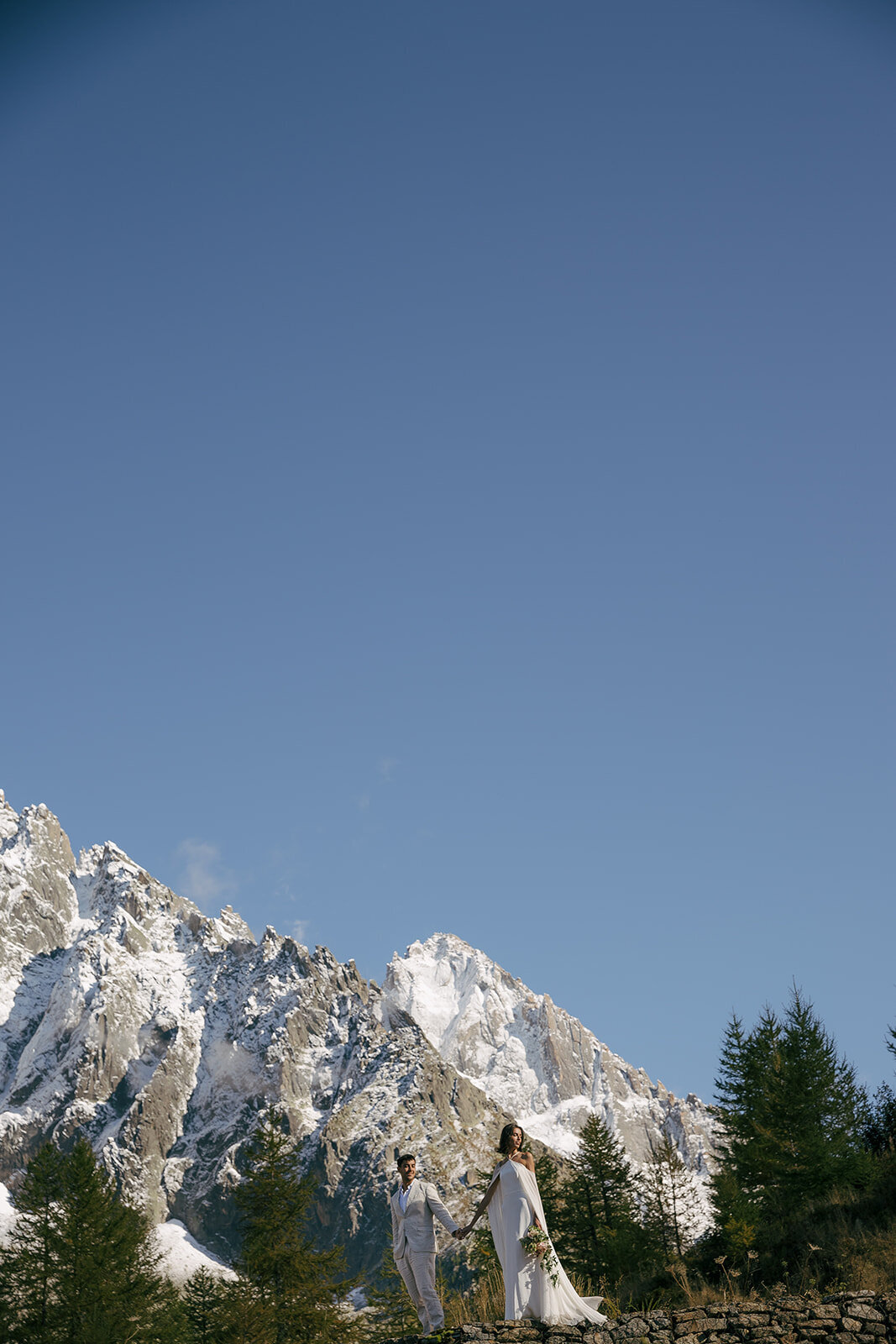 europe-mountain-alps-train-elopement-chamonix-france-meghangphotography-22