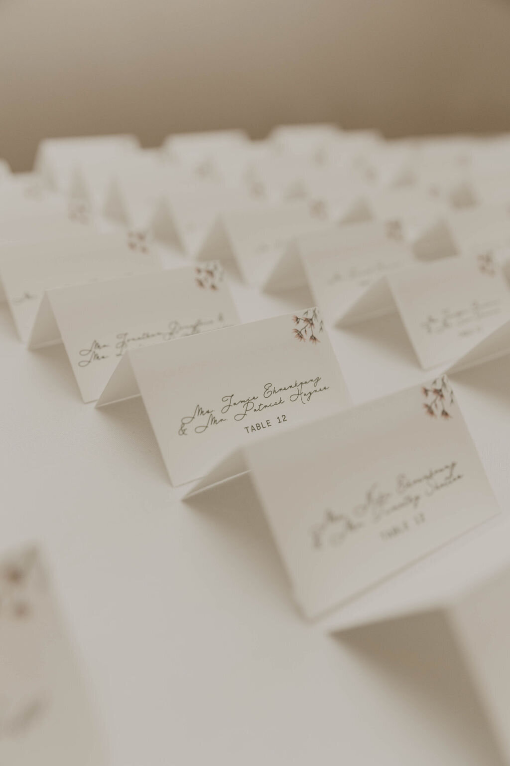 escort-cards-brooklake-country-club