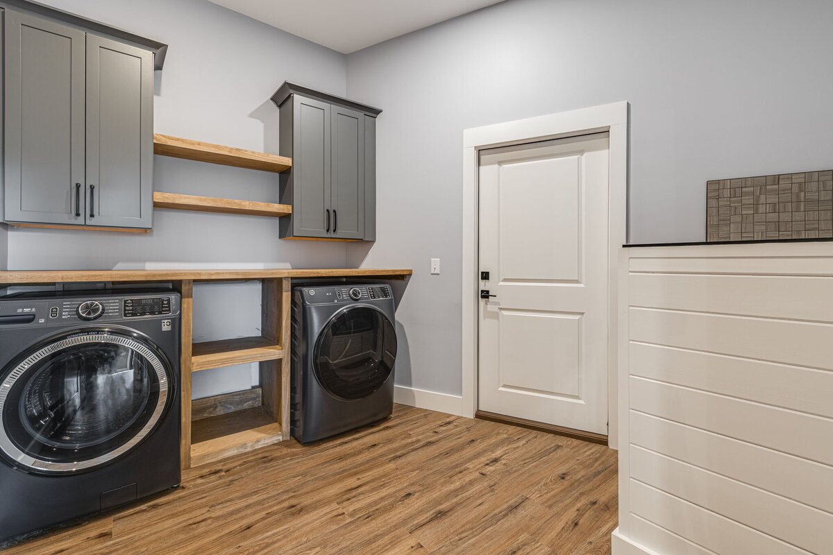 23-web-or-mls-254-bear-cliff-cir