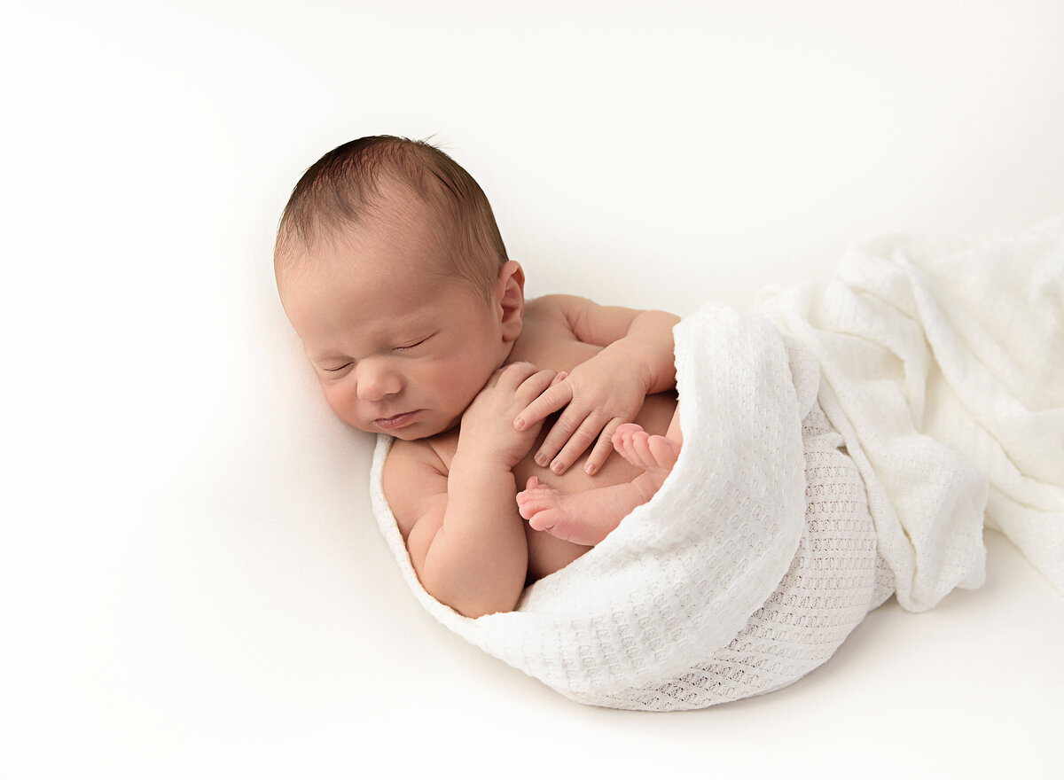 Best-affordable-simplistic-posed-newborn-keller-dfw-baby-newborn-photographer7131