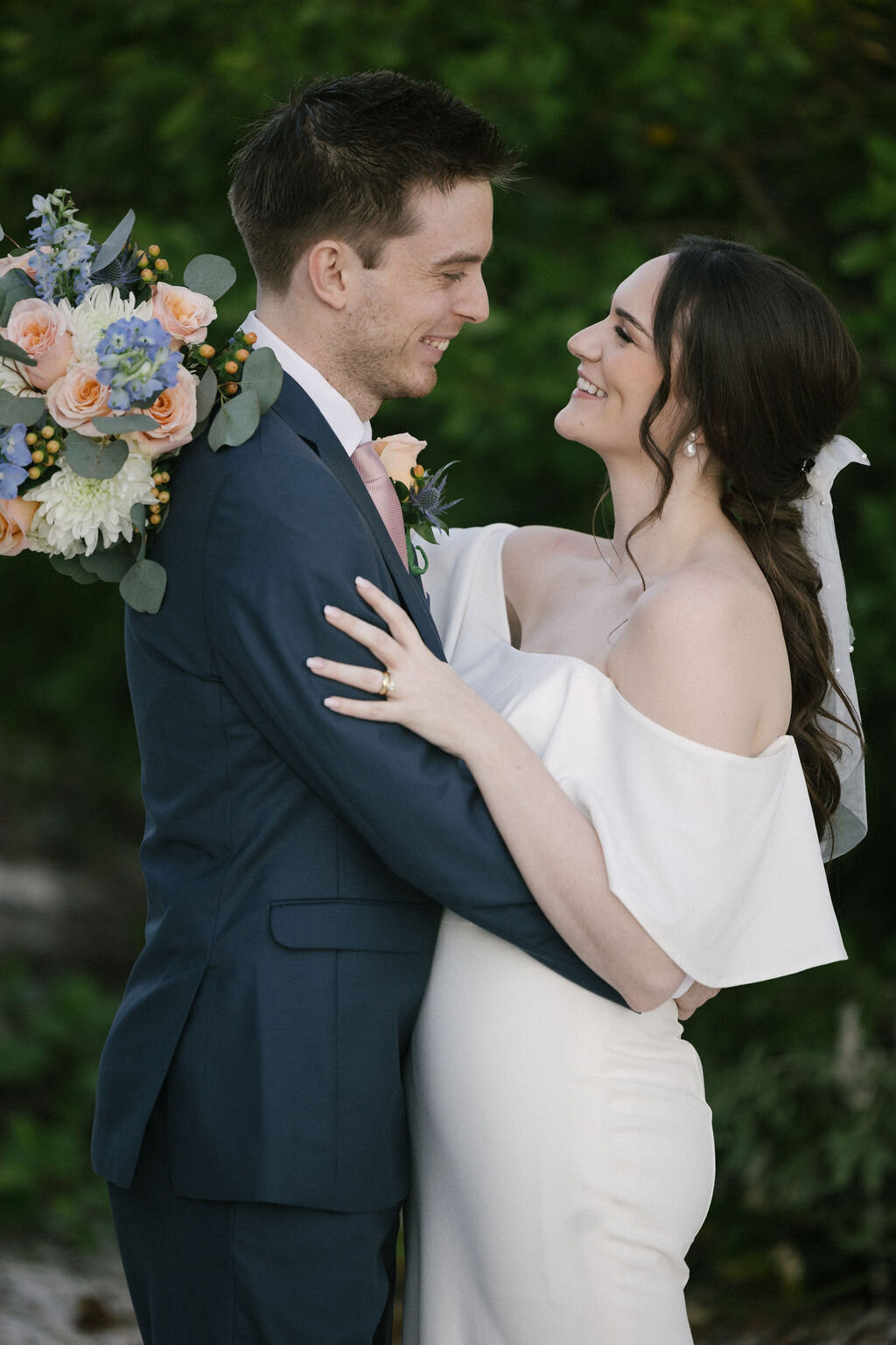 emily-plank-photo-the-current-hotel-elope-in-florida-chantilly-chic-celebrations-16