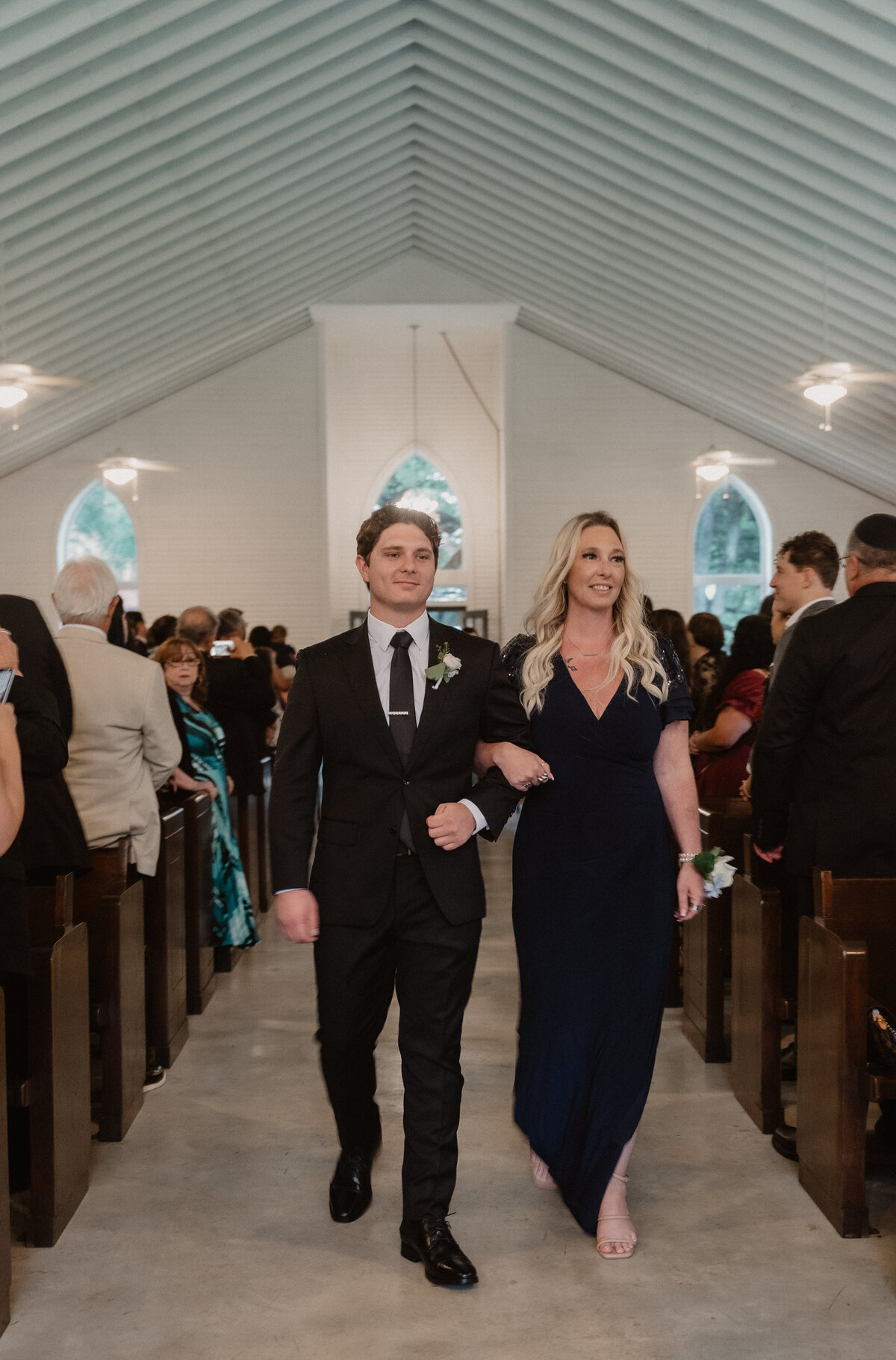 N&TWeddingPreviews-33