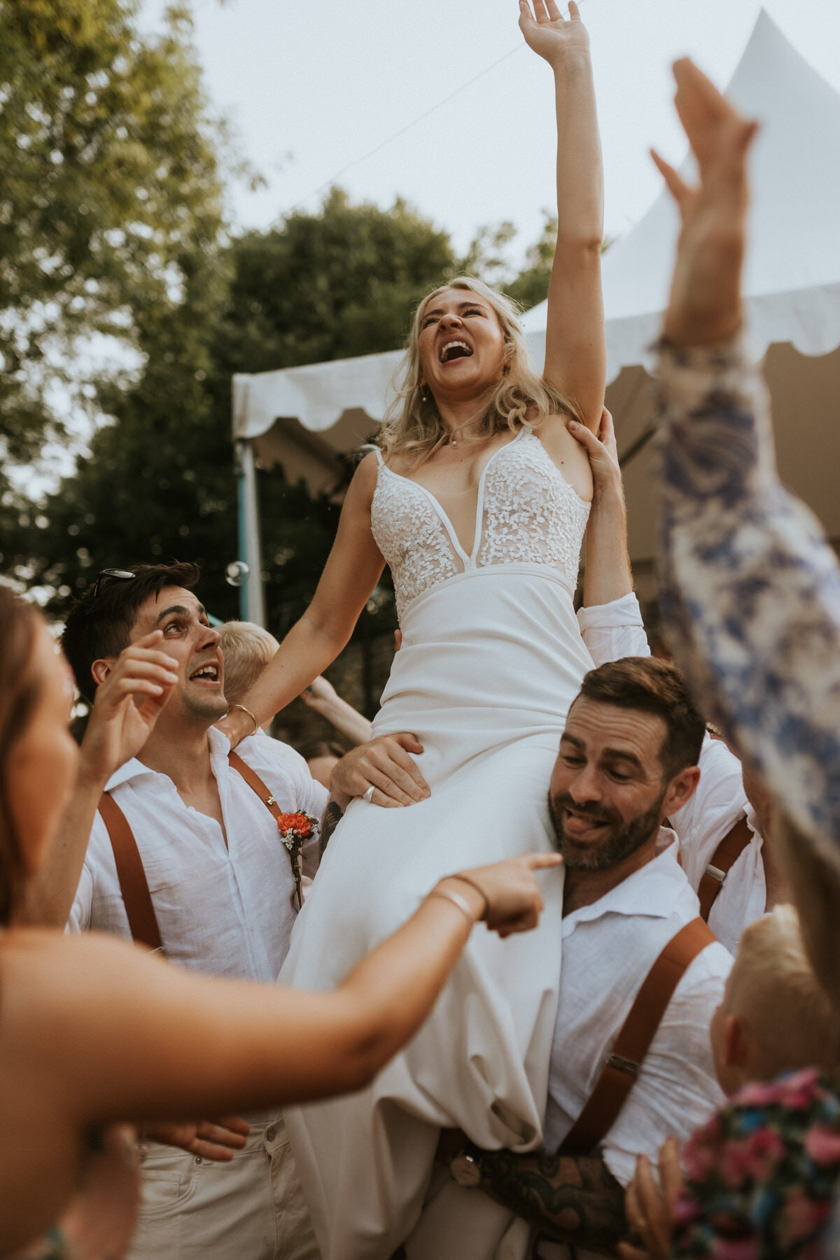 Kirstyandjames_chateaudecas_lauradeanphotography_dorsetweddingphotographer-1124-1