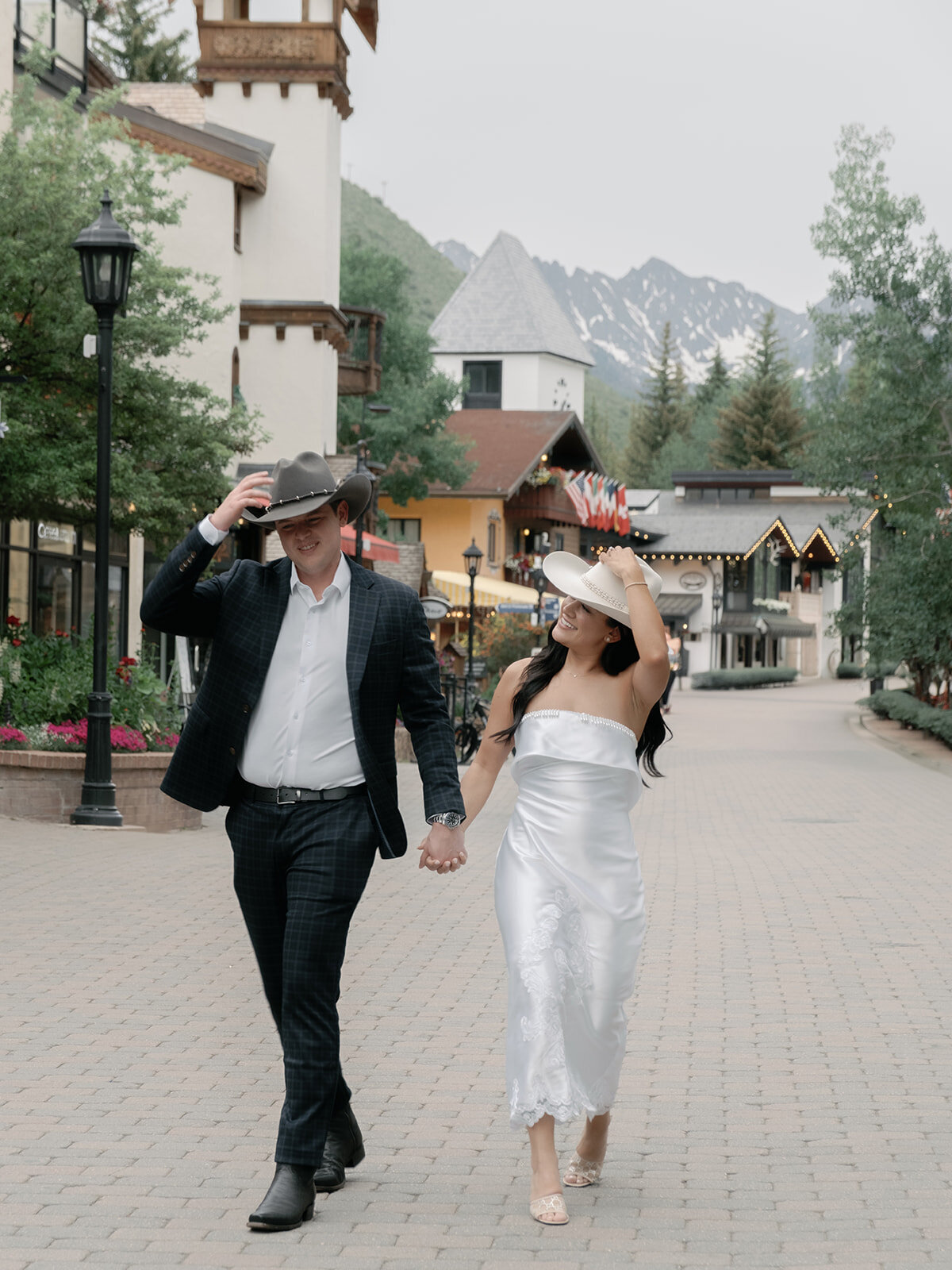 Calluna-Events-Vail-Wedding-Welcome-Party-Couples-Portrait
