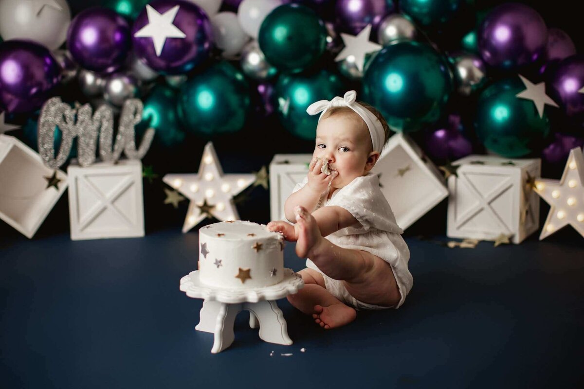 NW Arkansas cake smash photographer, cake smash photography near me, baby birthday photoshoot NW Arkansas