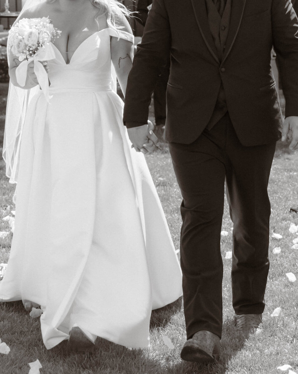 the-white-barn-in-emmett-idaho-wedding-krysta-timmons-photography-ceremony-307