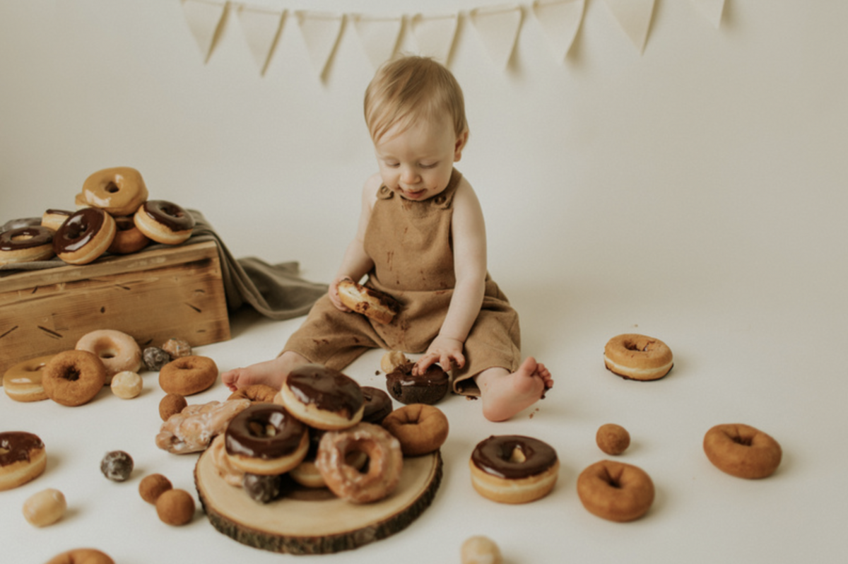 cake smash photoshoot in mississauga