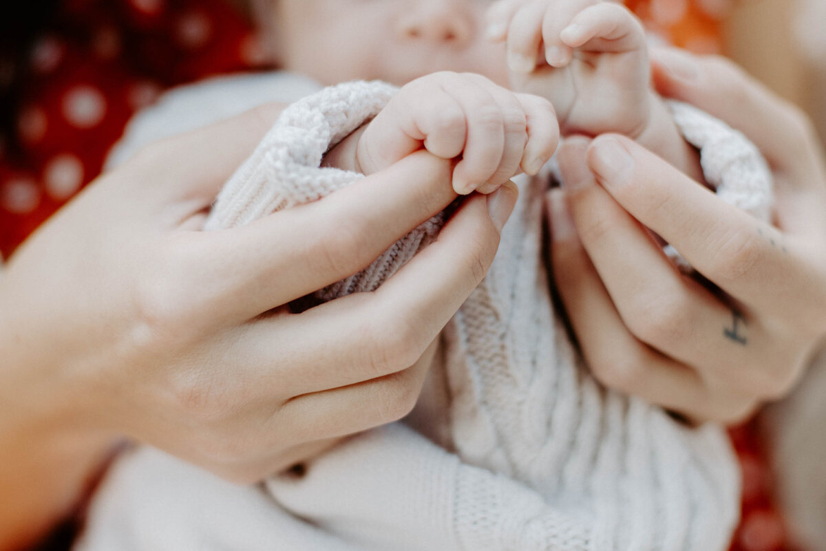 vancouver-outdoor-newborn-maternity-photography-session-marta-marta-photography-40