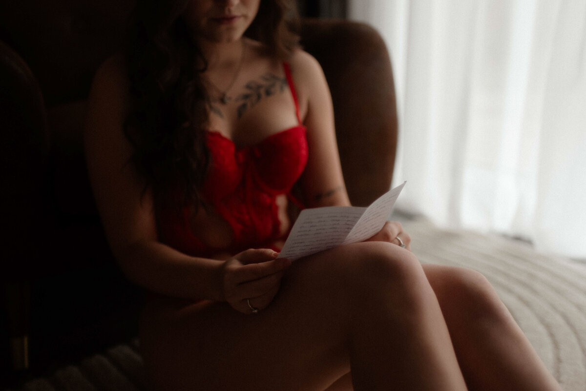 vancouver-fraser-valley-boudoir-empowerment-photographer-37-lowres