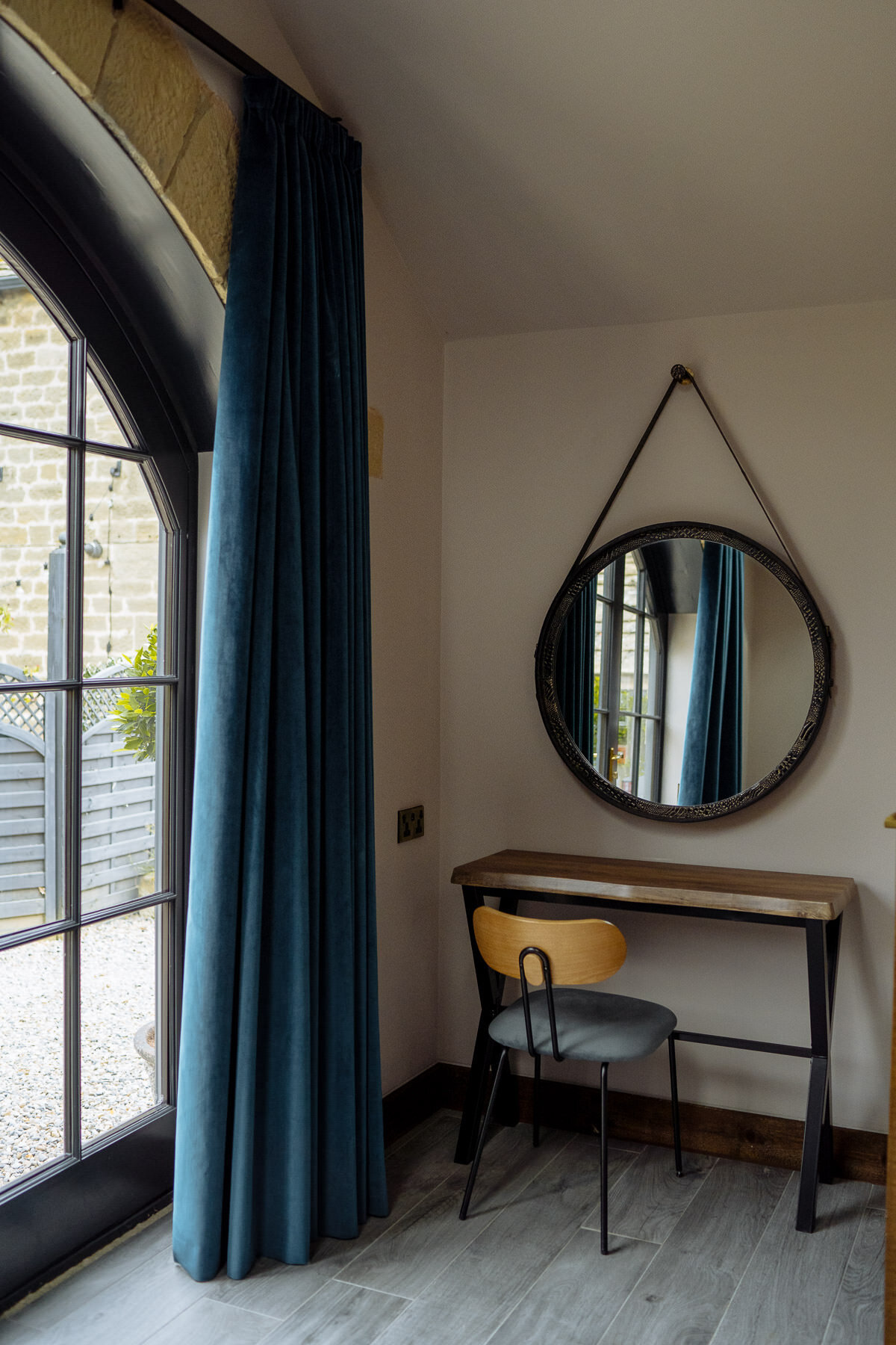 Interiors 14076