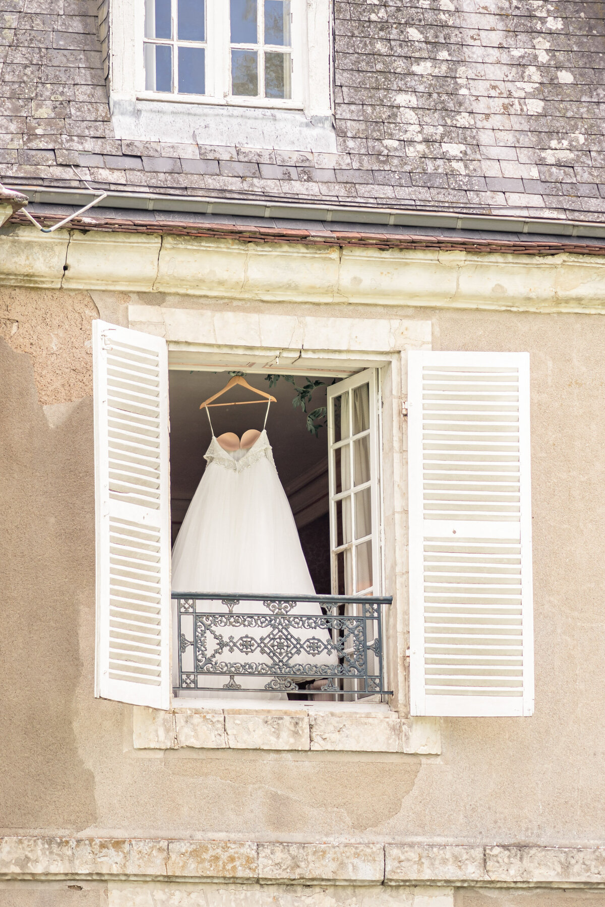 Nicola-Jack-French-Chateau-Wedding (12)