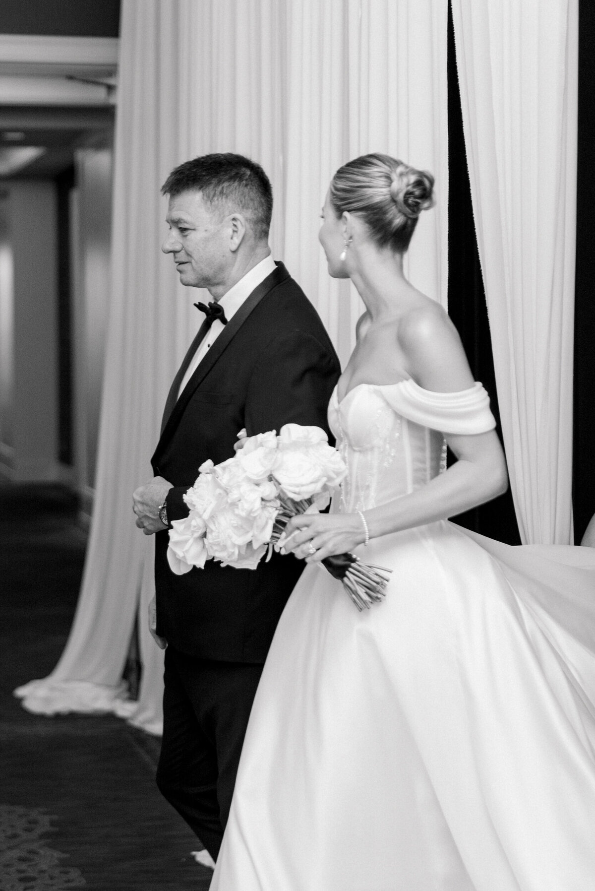 Lexi Benjamin Photography_Waldorf Astoria Chicago Wedding_09.21.24-153