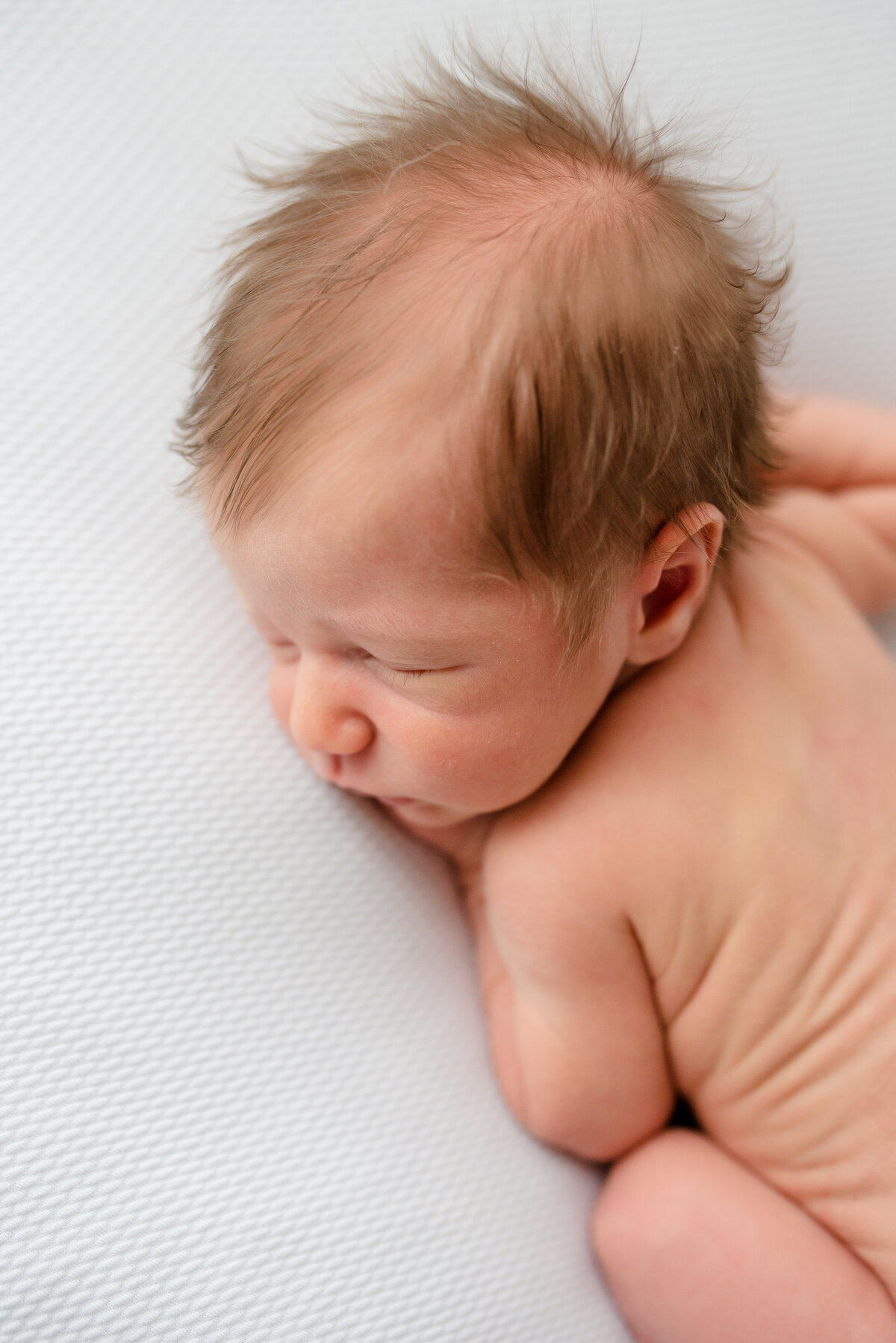 Natural Light Bright and Airy Newborn Photography-2