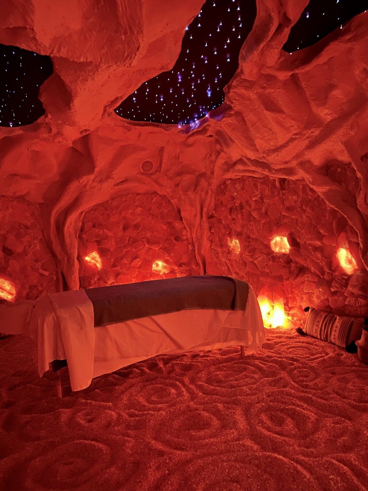 massage table in cave