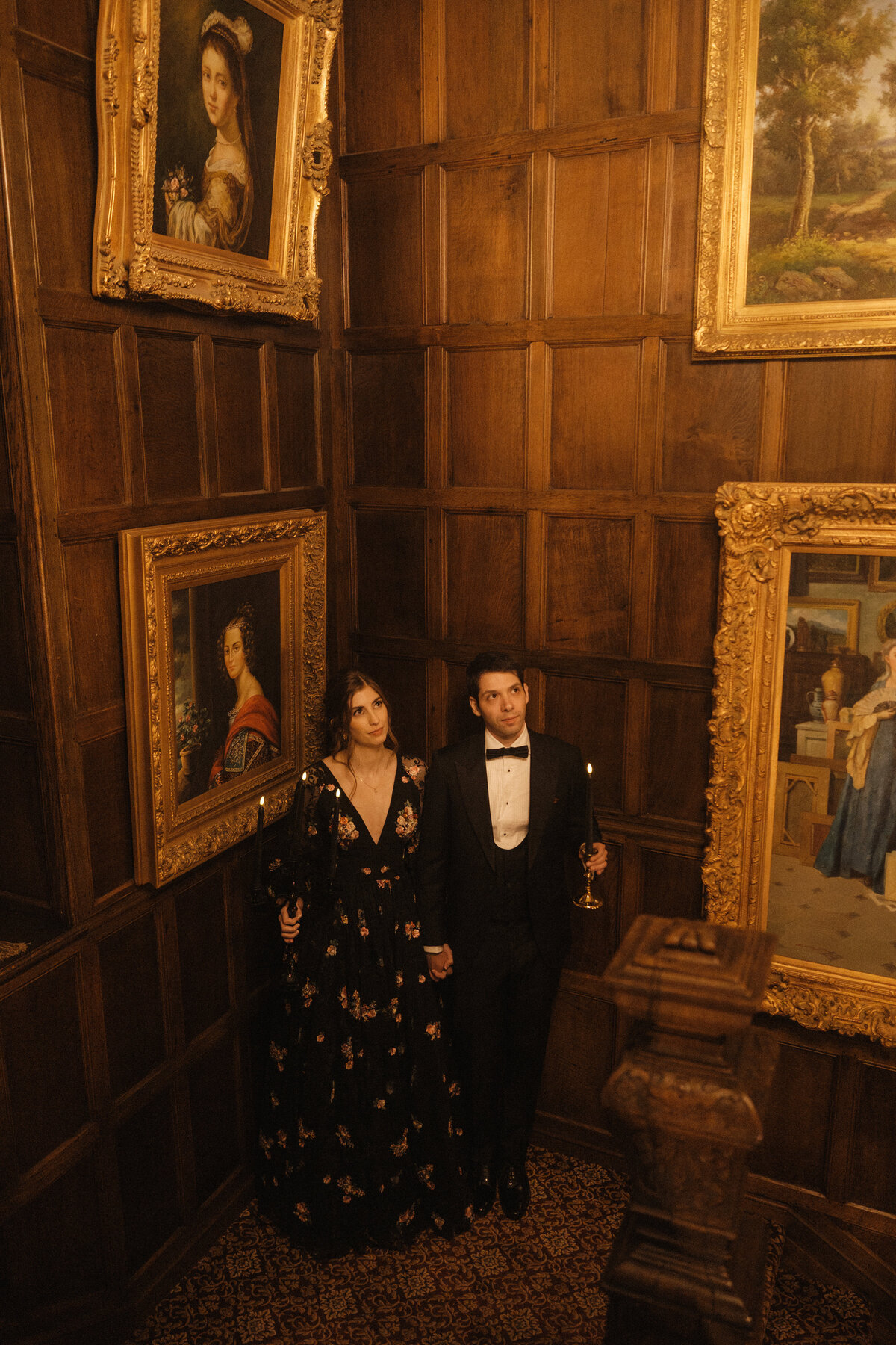 fall-wedding-moody-seattle-washington-thornewood-castle