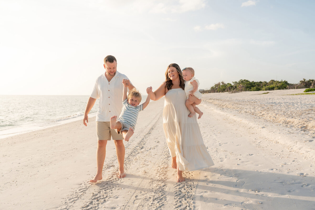 20250725_Nevlin_Family_Final-15