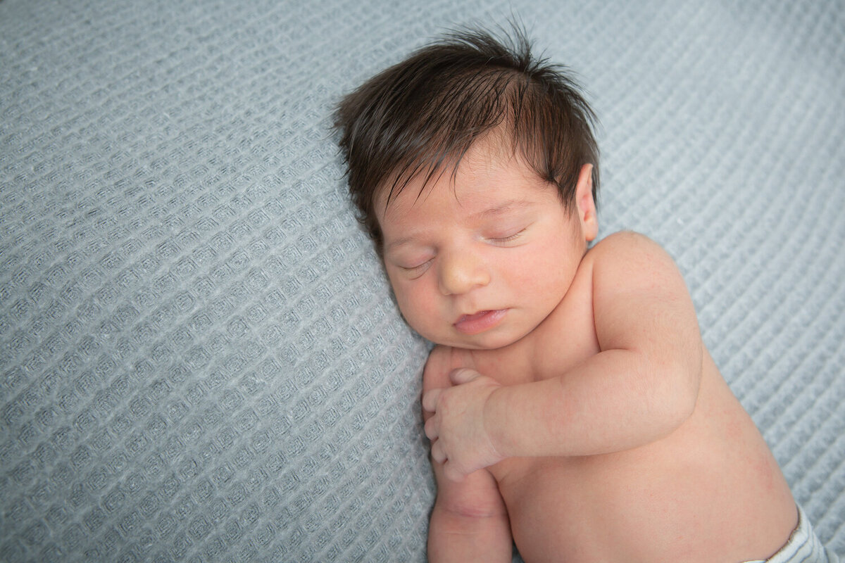 rose-family-new-jersey-newborn-session-12