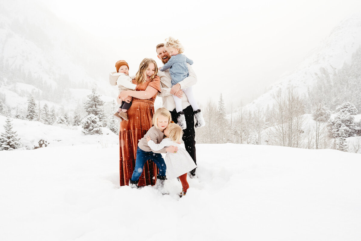 Sam-Murch-Photography-Ouray-Colorado-Winter-Family-Photography-15