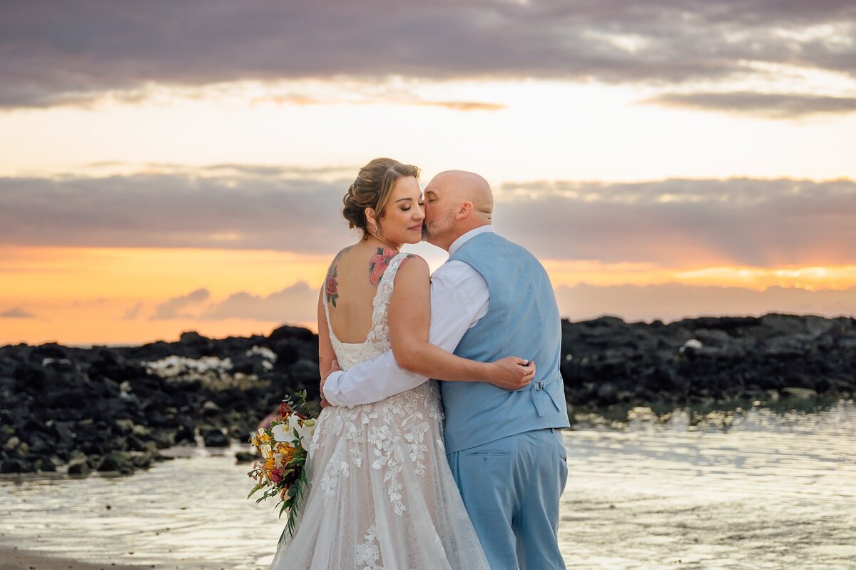 kikaua-point-beach-elopement_0129