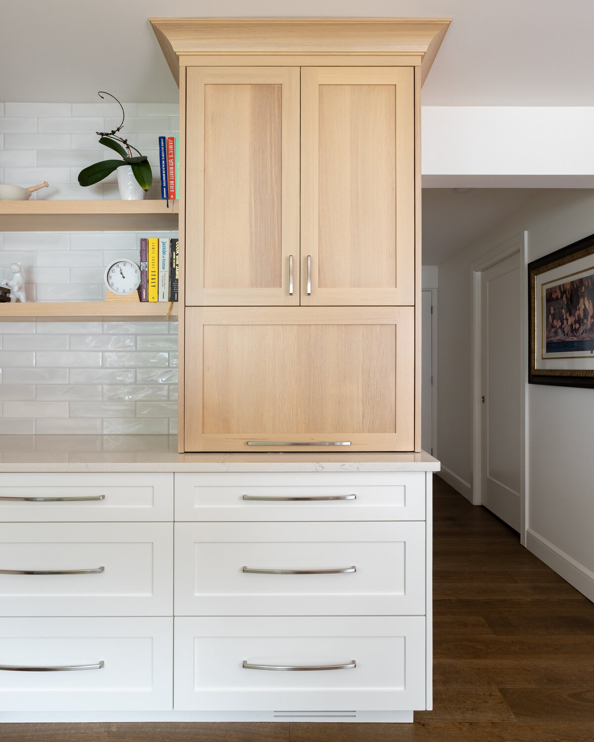 KatCo_Interiors-LakeHouse-Kitchen-06