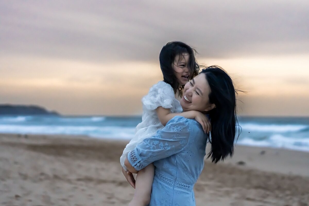 Brisbane-Family-Portrait-Boy-Girl-on-Beach-during-Sunset-20