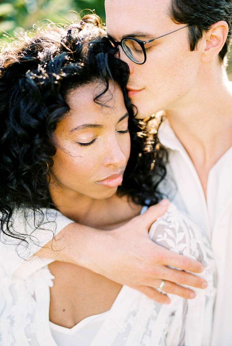 Engagement 1200px-1042
