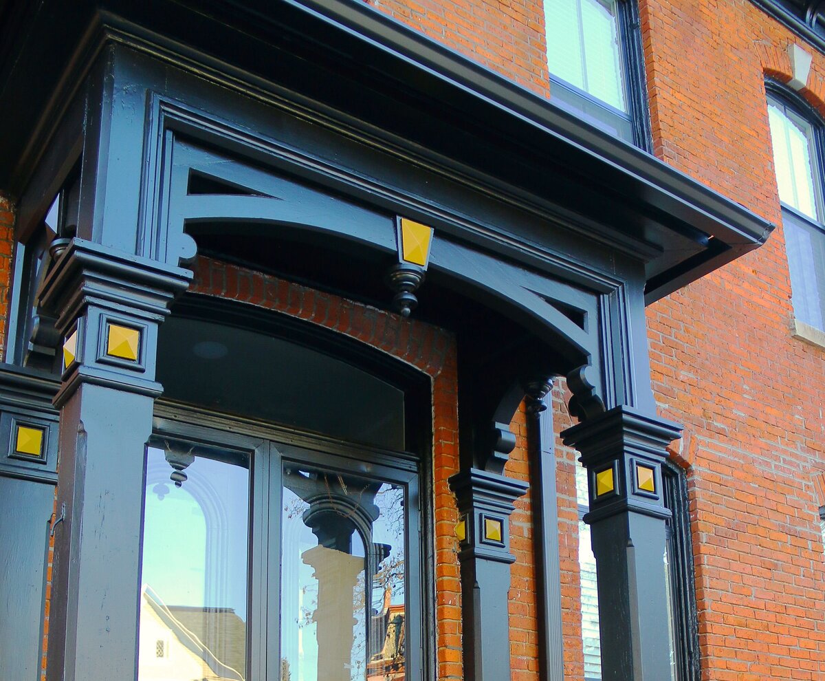 Bace Build_Classic Restoration Meets Modern Minimalism_Brick Masion Renovation To Modern_1