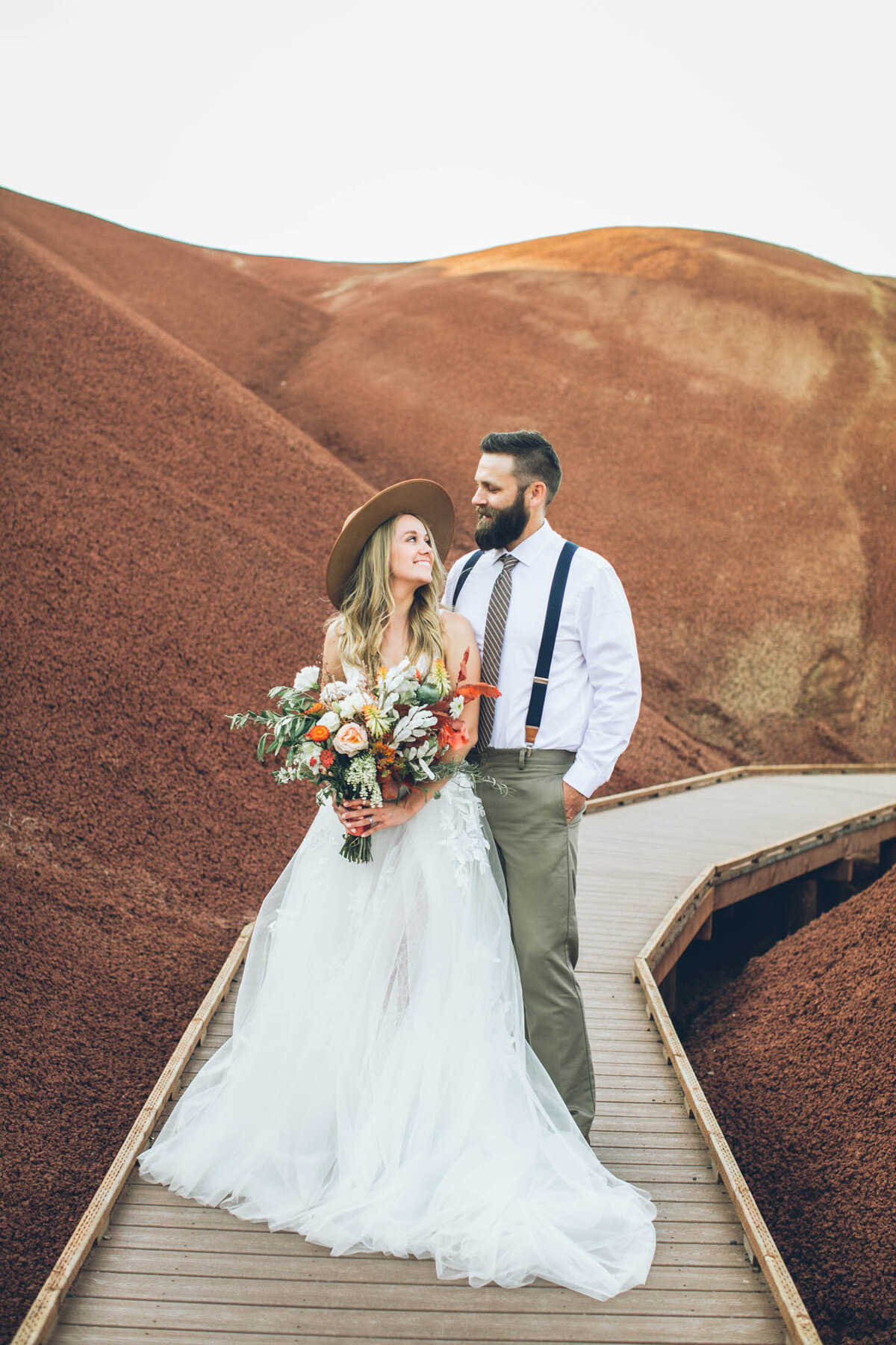 Painted-Hills-elopement-wedding-oregon-photographers-8