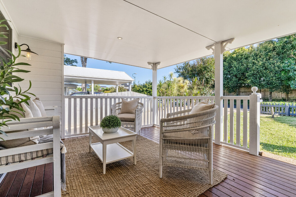 Bangalow front deck_2