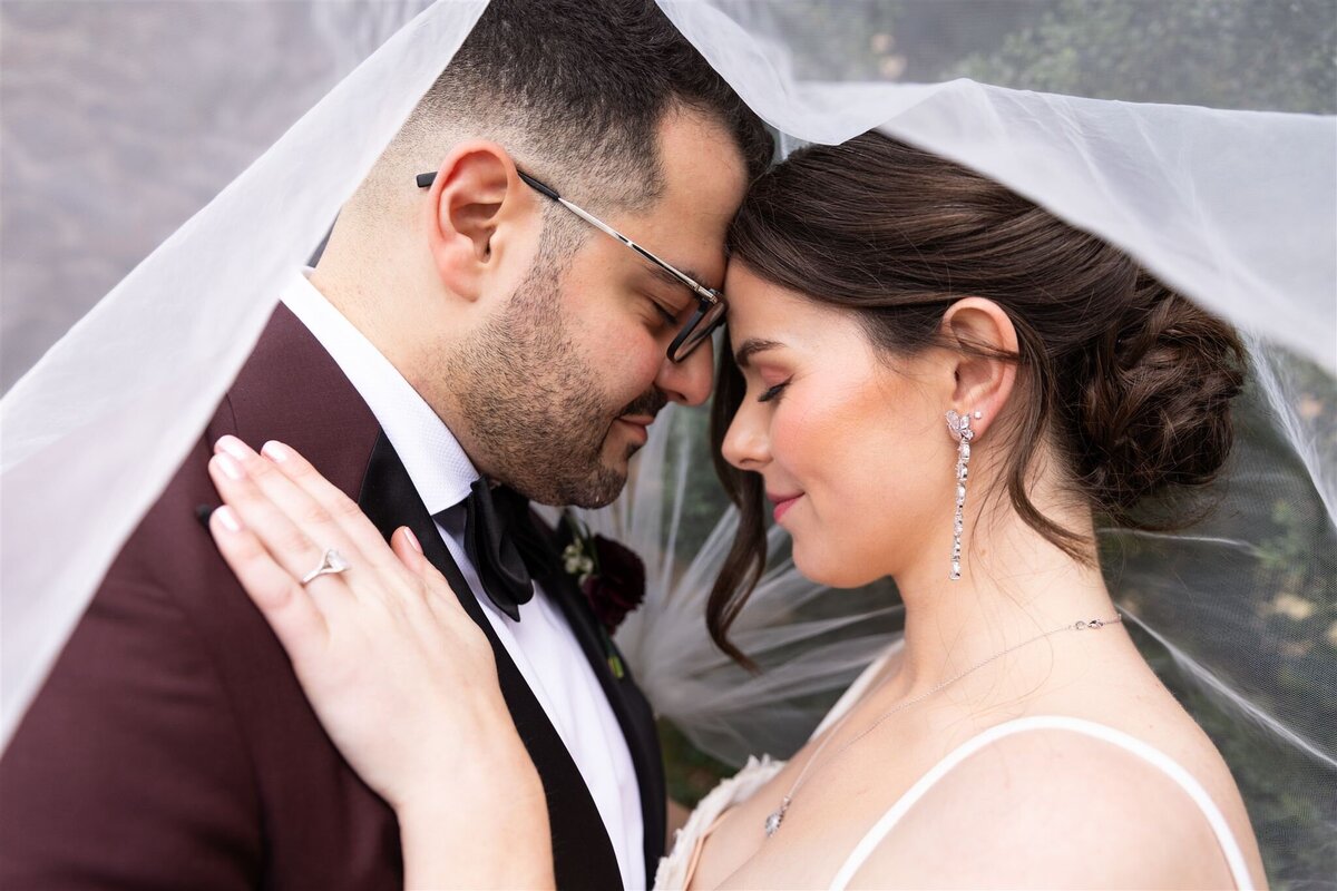 Rebecca & Mike_Sneak Peek-100CANON8_websize