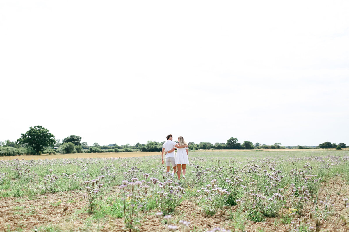 engagement-shoot-the-cotswolds-leslie-choucard-photography-06