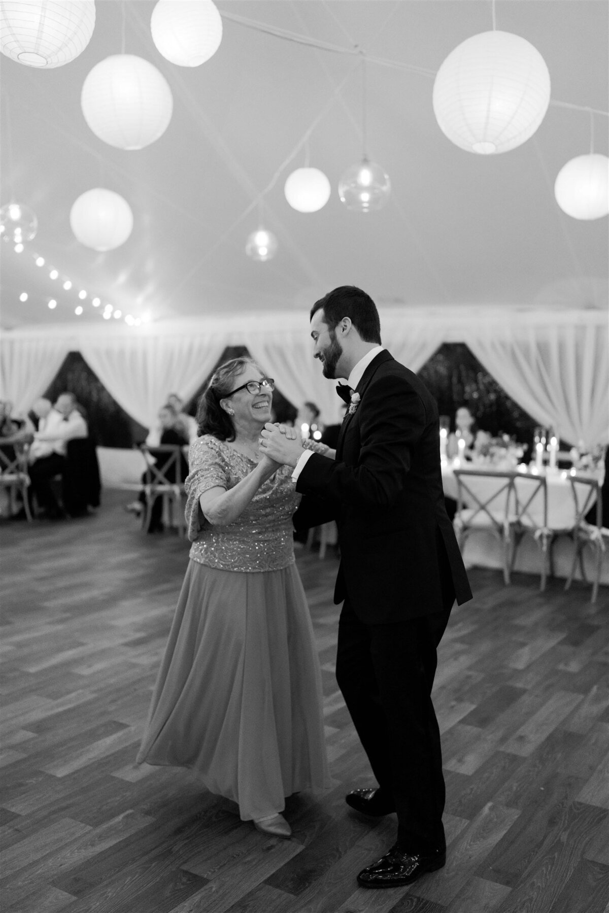EmilyMartin_Wedding0990